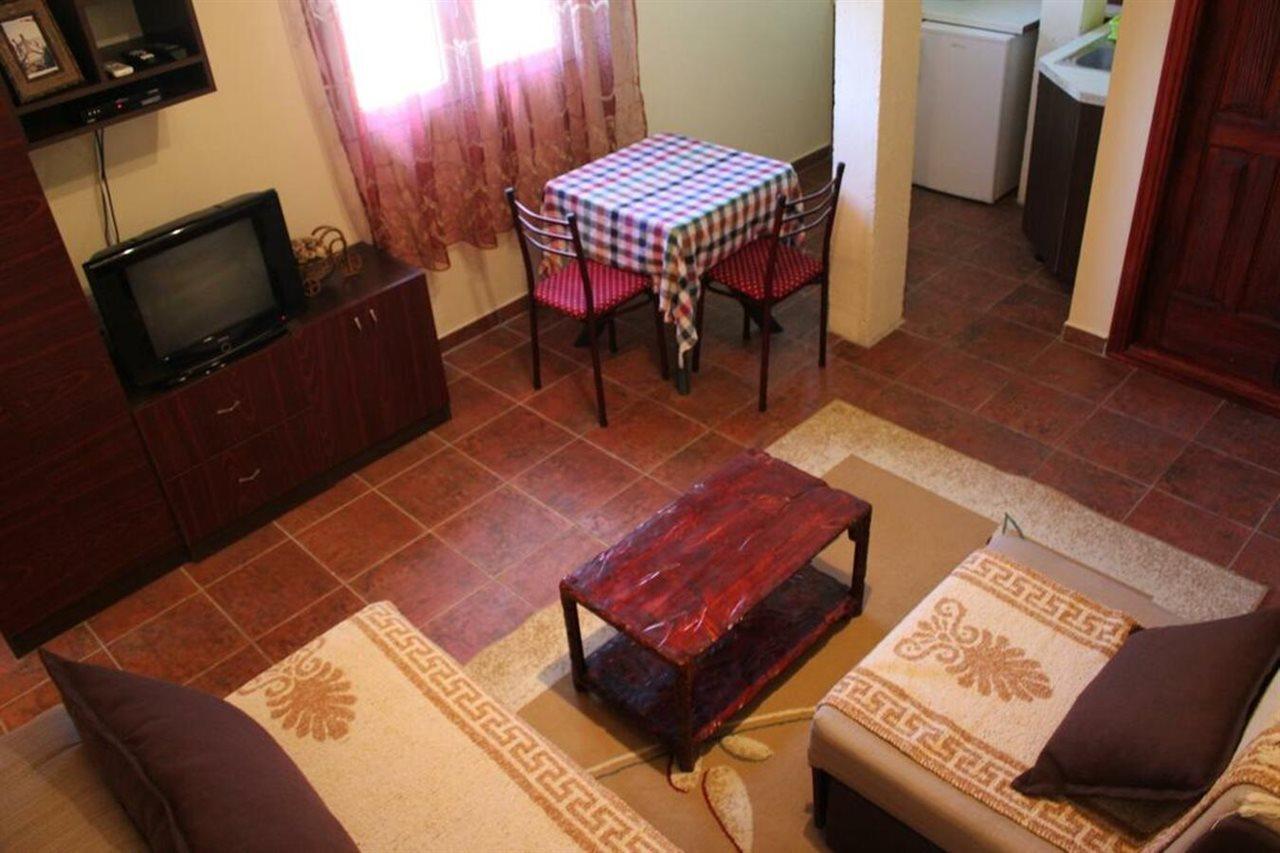 Apartments Bordo Тиват Экстерьер фото
